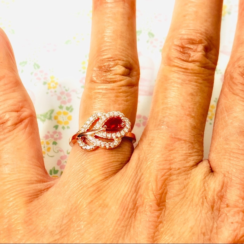 Crystal Feather Red Pear Stone Rose Gold Ring S925